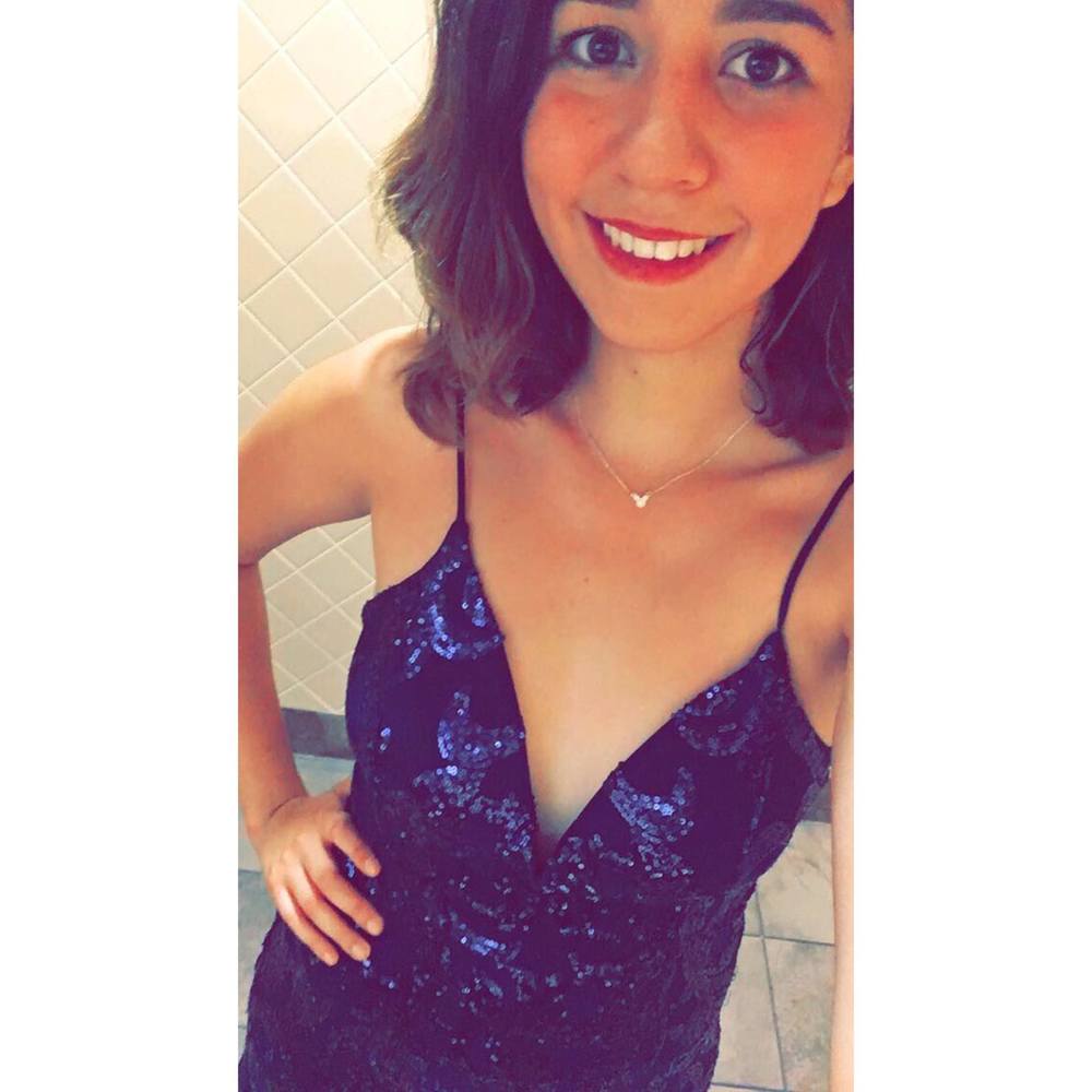 Meet your Posher, Pili